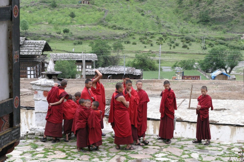 Bhutan-Moenche im Haa-Tal